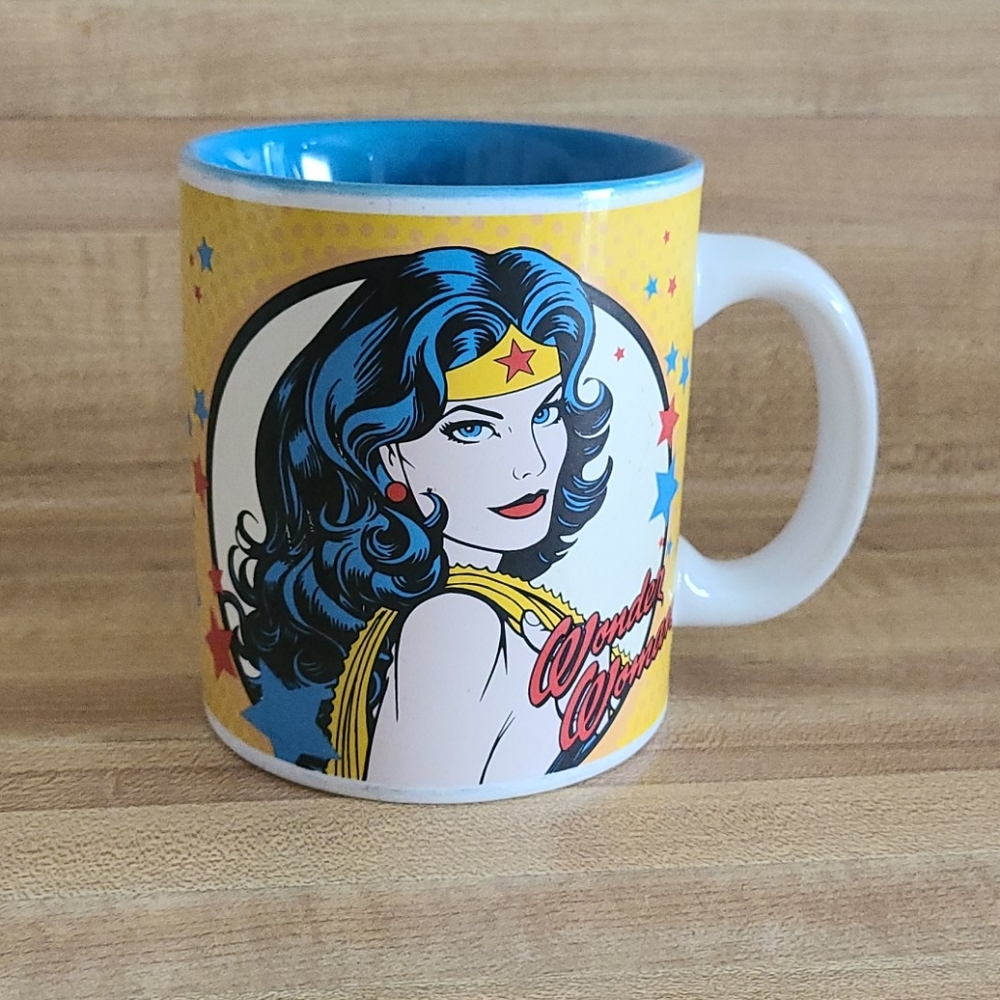 Wonder Woman Vintage coffee mug